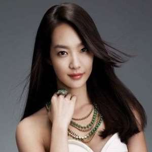 Shin Min-a Birthday, Real Name, Age, Weight, Height, Family, Contact